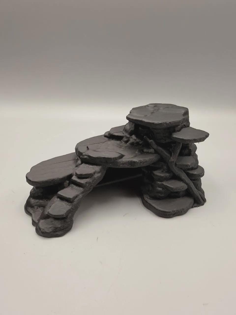 Sandstone Cave Hide Terrarium Decor, 3D Printed Desert Rock Hideout for Bearded Dragon Gecko Tarantula, PLA Dry / PETG Humid Vivarium