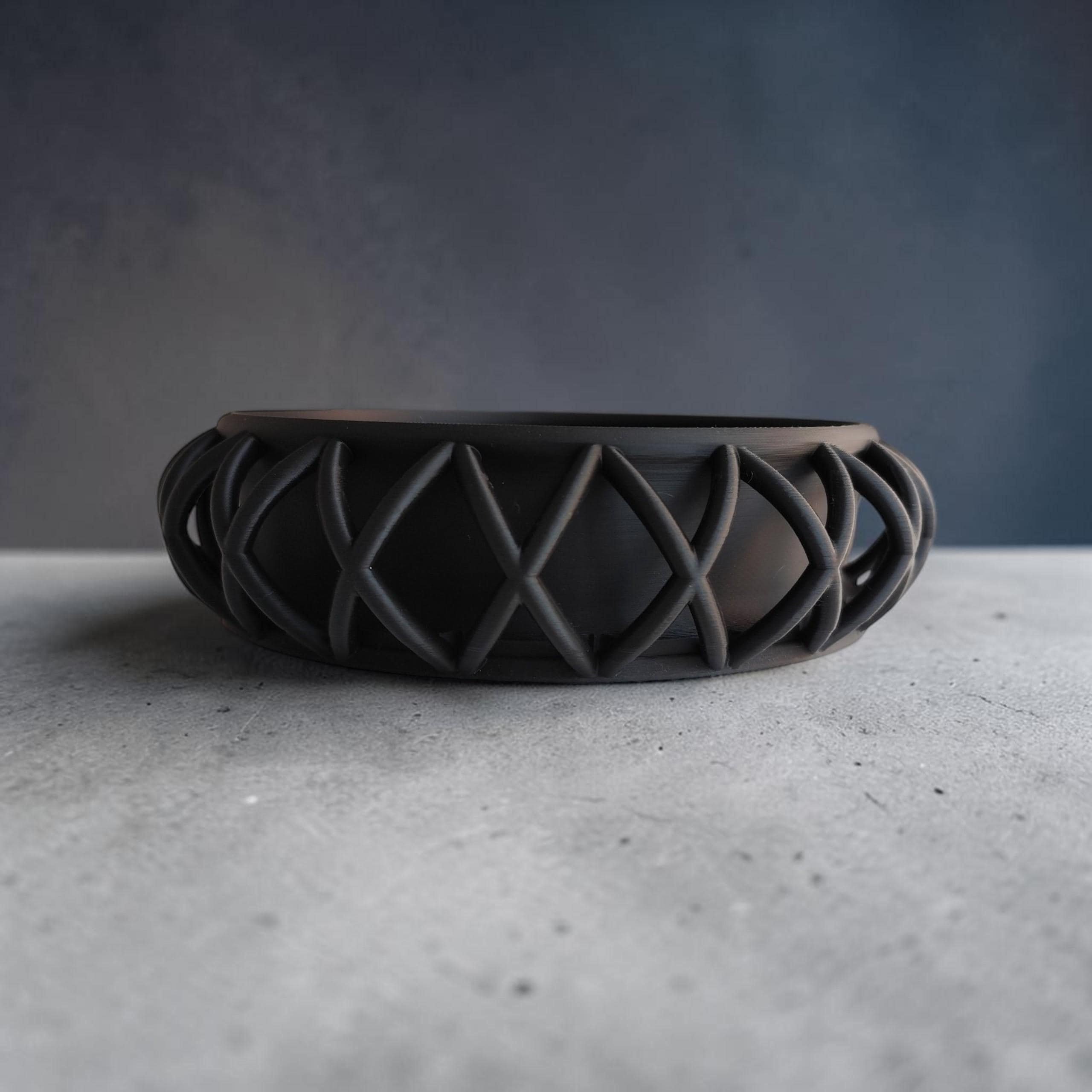 Minimalist Customizable Keytray - 3D Printed Woven Basket Style Entryway Valet Tray, Modern Desk Organizer, Key and Fob Holder Bowl