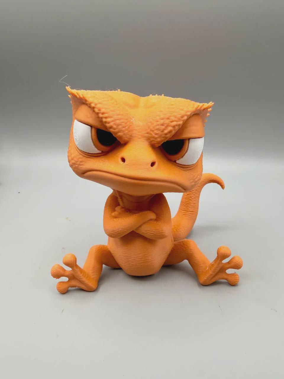 Grumpy Crested Gecko Figurine, Funny 3D Printed Desk Decor, Skeptical Lizard Collectible Gift