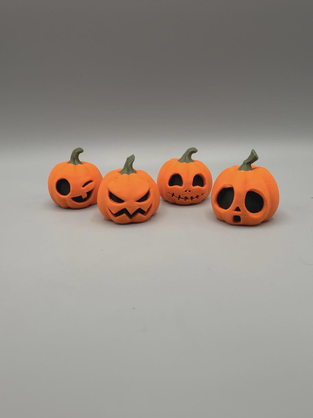 Little Pumpkin Set of 4, Funny 3D Printed Halloween Desk Decor, Mini Pumpkin Figurines