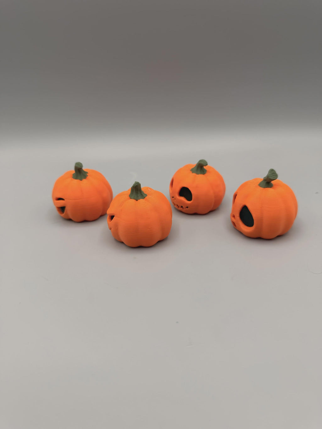 Little Pumpkin Set of 4, Funny 3D Printed Halloween Desk Decor, Mini Pumpkin Figurines